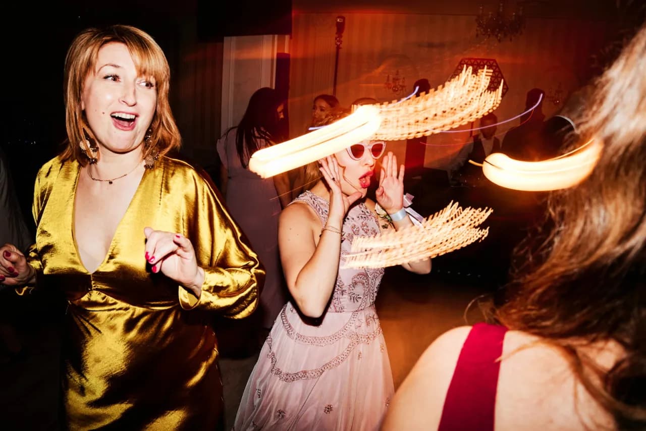 Ile kosztuje fotograf na studniówkę? Sprawdź ceny i oferty!