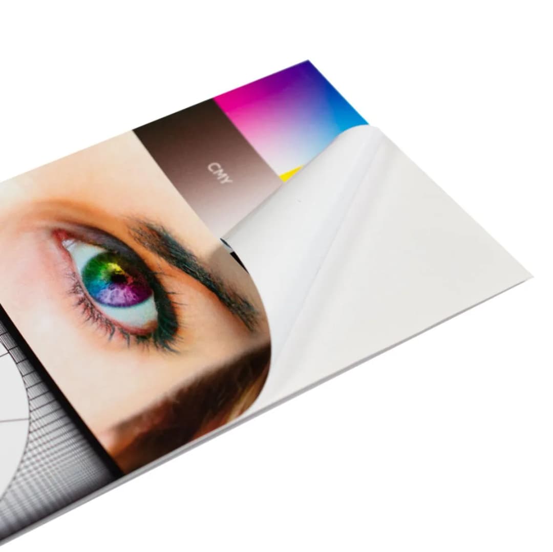 Folia druk co to jest i jak może zmienić Twoje projekty graficzne