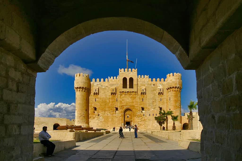 Najlepsze obiektywy do fotografii architektury – unikaj zniekształceń